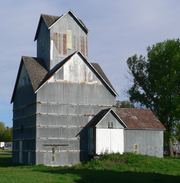 Old Ithaca, Nebraska grain elevator from SE